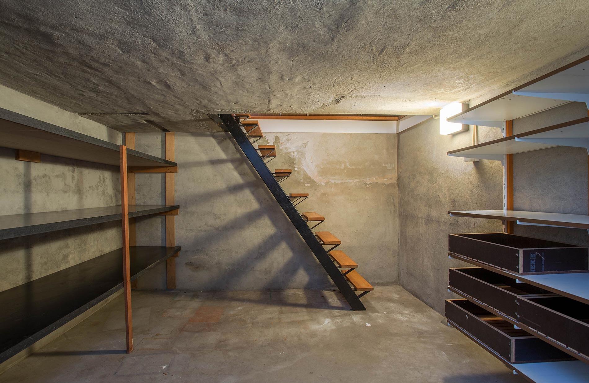 shutterstock_1103729561 shutterstock_1103729561.jpg